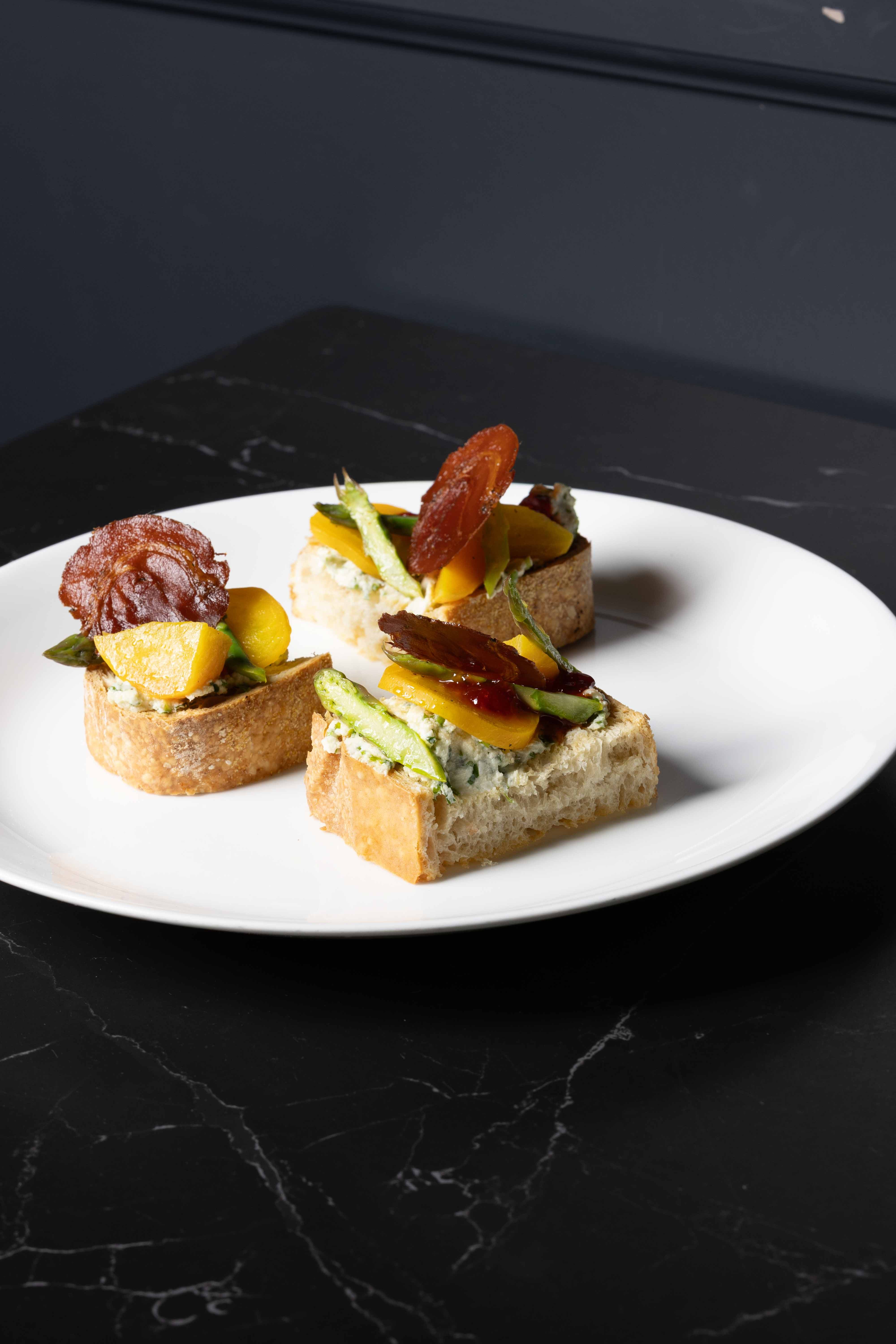 Restaurant ambiance 4