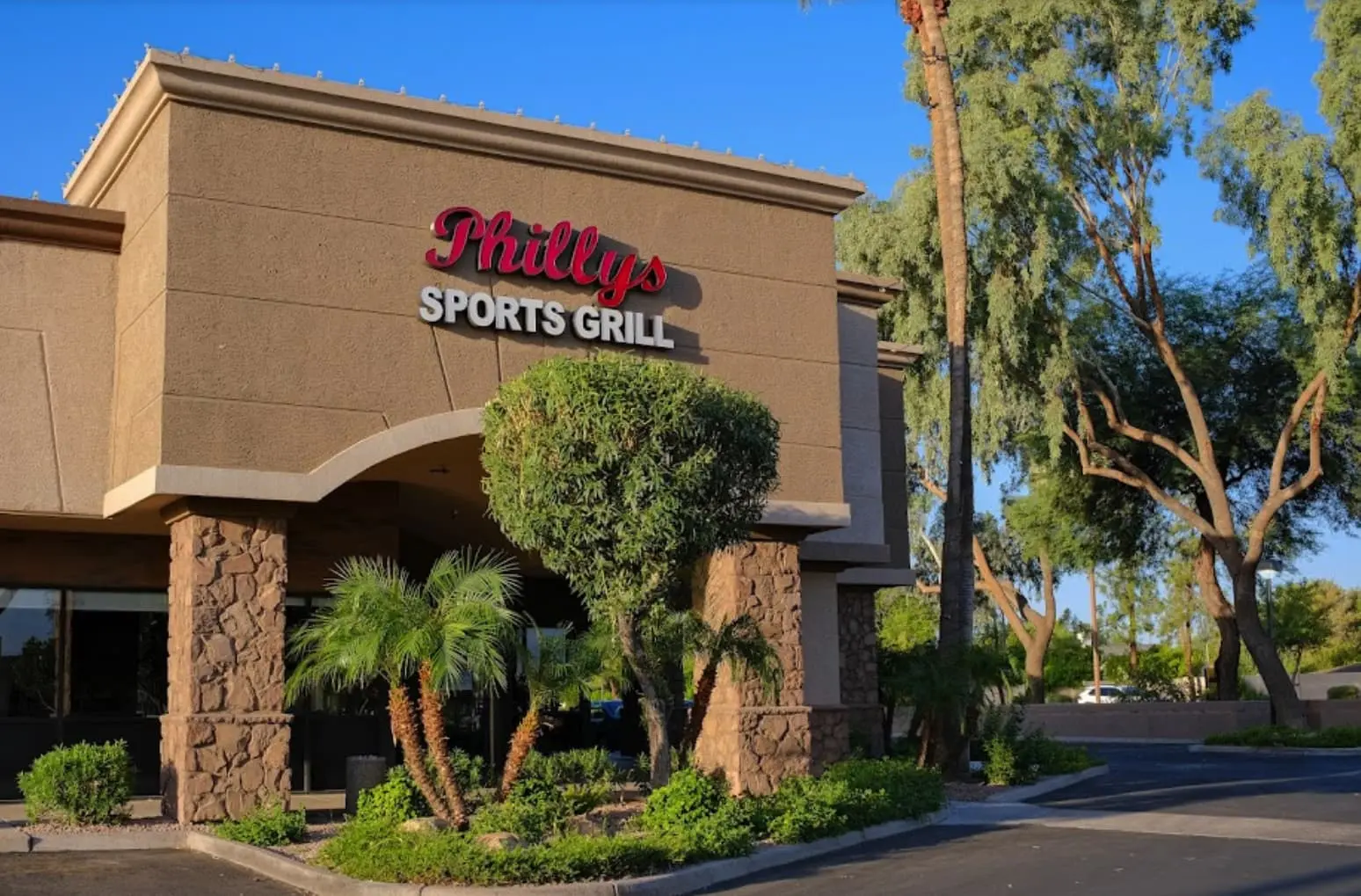 Phillys Sports Grill Neighborhood Sports Bar