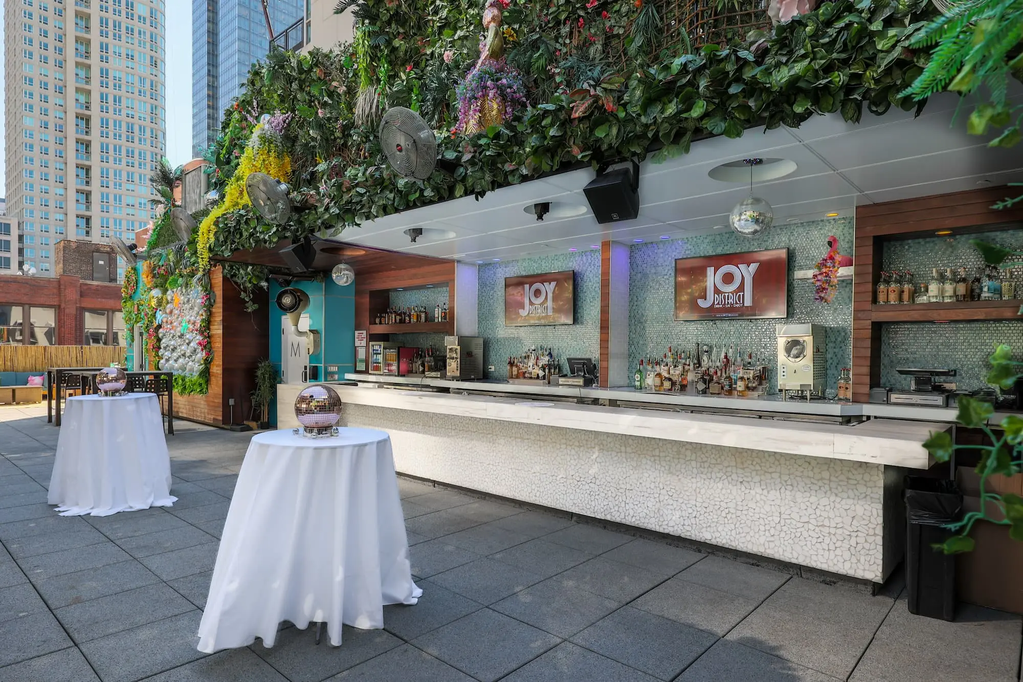 joy-district-drink-eat-enjoy-chicago