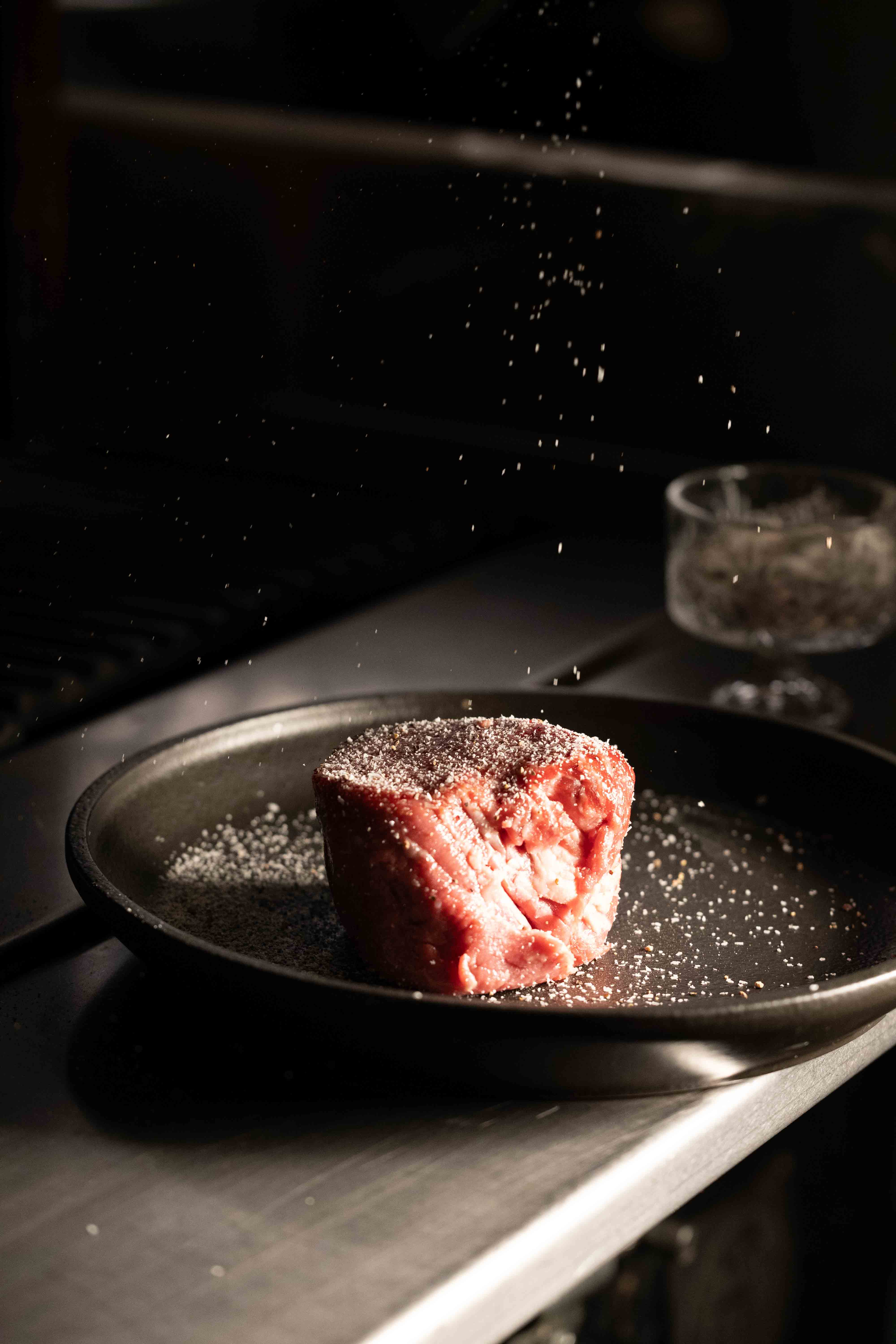 Restaurant ambiance 2